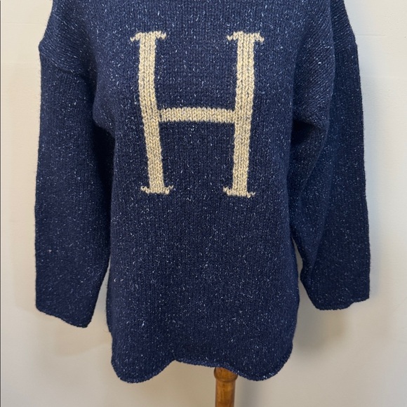 Harry Potter Universal Studios wool and silk blend knit “H” sweater sz M - Picture 4 of 10